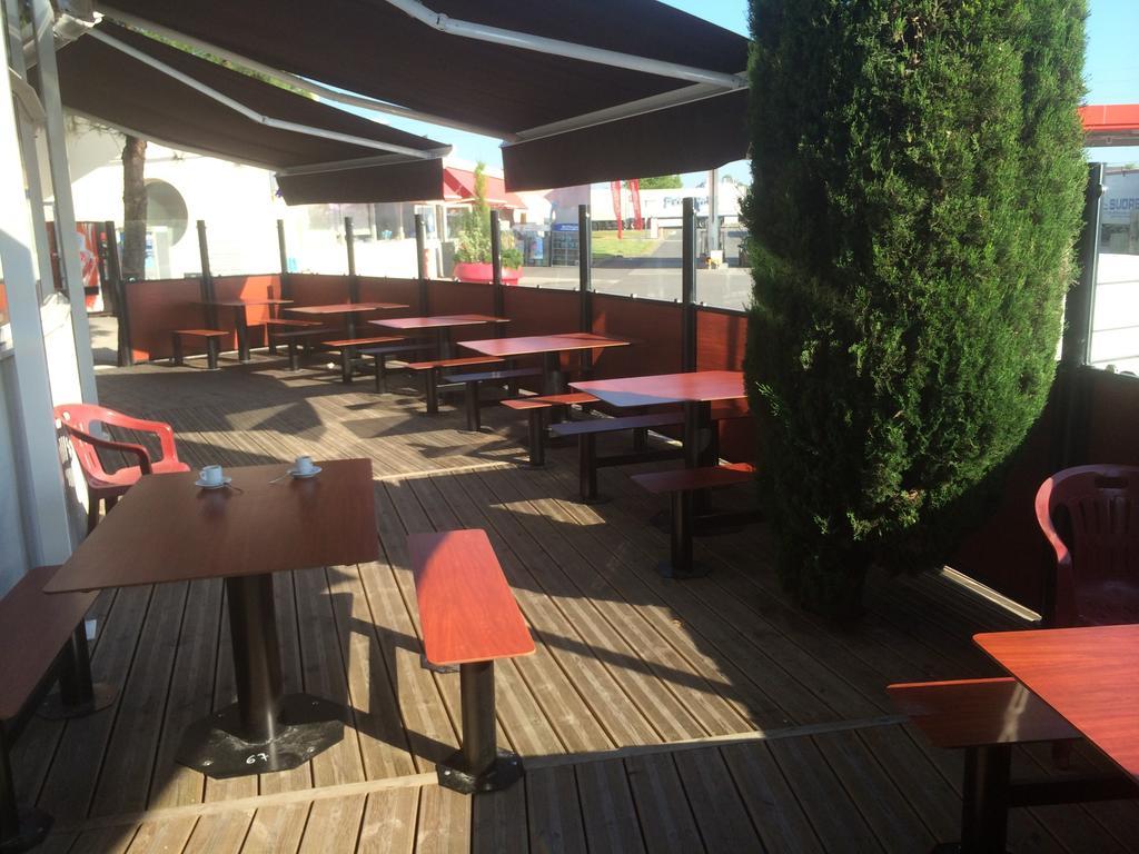 Relais De Barbezieux Hotel Eksteriør billede
